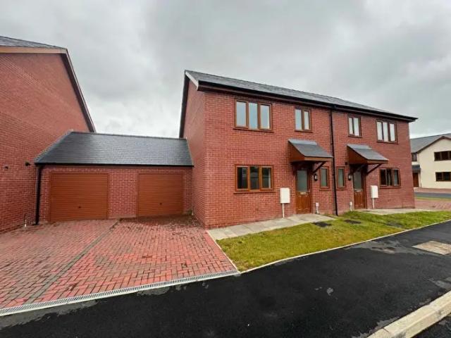 Apartment for rent in Llanddewi Ystradenny, Llanddewi Ystradenni