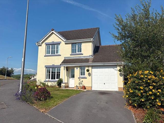 Apartment for rent in Carmarthen, Wales
