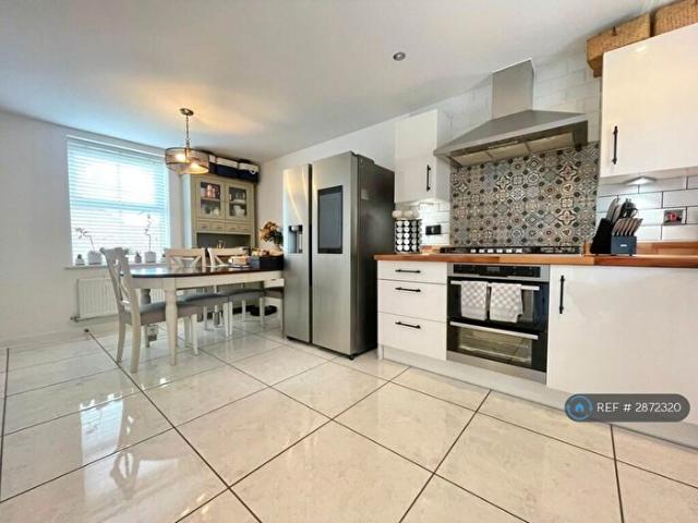 Apartment for rent in Broughton Gate, Monkston Park