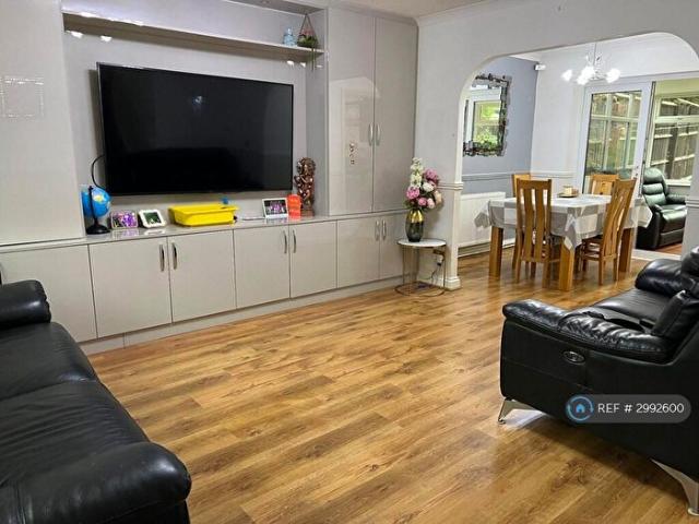 Apartment for rent in Old Wolverton, Milton Keynes