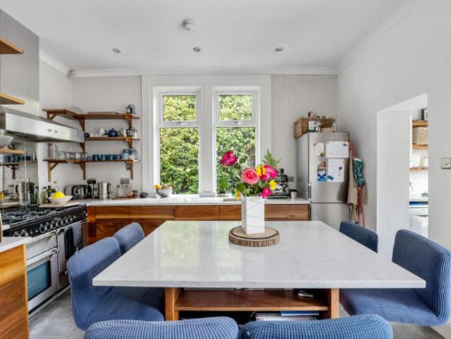 Farm for sale in Carnwath, Scotland