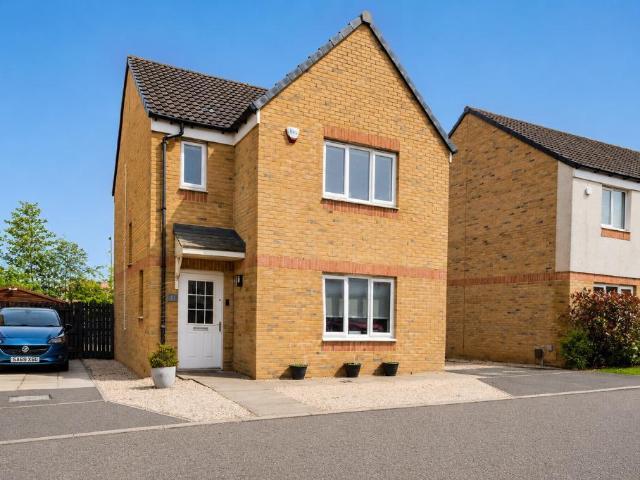 House for sale in Auchinloch, Scotland