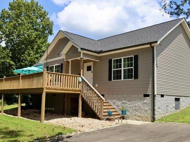 House for sale in Dickson, Tennessee
