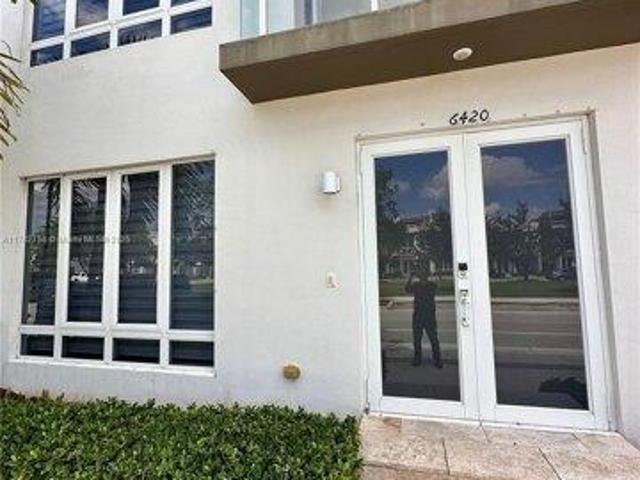 Condo for rent in Doral