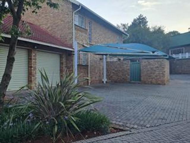 Townhouse for rent in Centurion