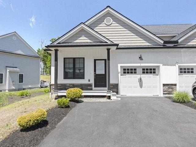 Condo for sale in Douglas, Massachusetts