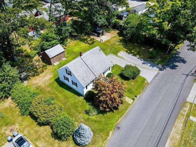 House for sale in Dracut, Massachusetts