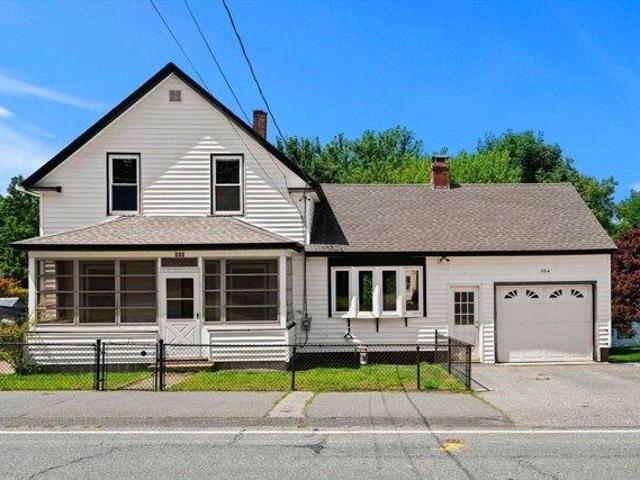 House for sale in Dracut, Massachusetts