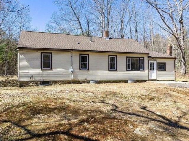 House for sale in Dudley, Massachusetts