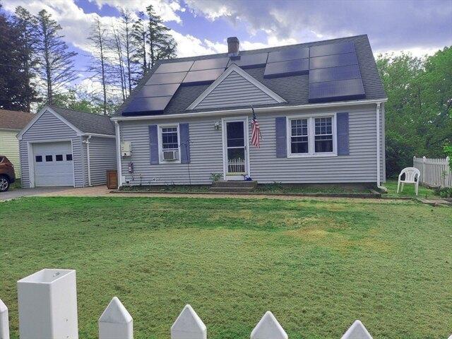 House for sale in Dudley, Massachusetts