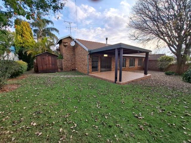 Property for rent in Waterkloof, Gauteng