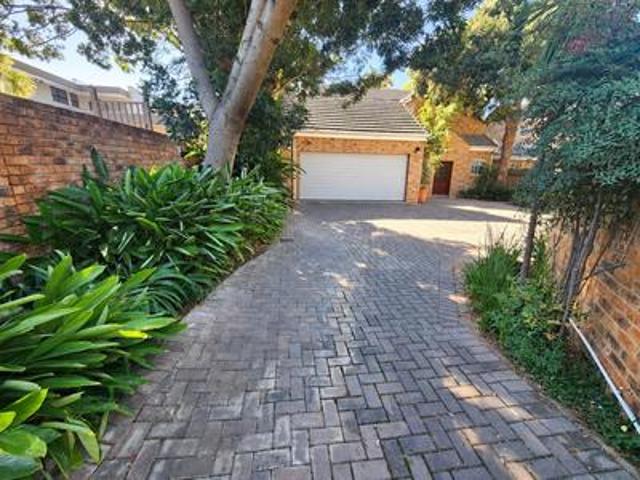 House for rent in Waterkloof, Gauteng