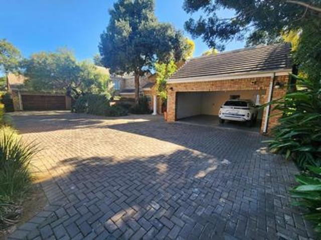 House for rent in Waterkloof, Gauteng