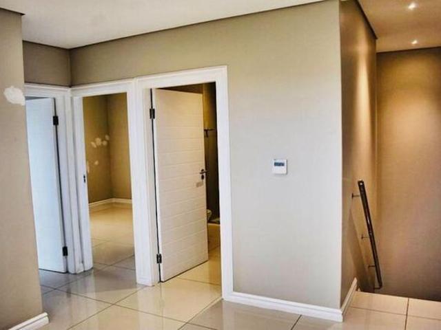 Apartment for rent in Westridge, Umhlanga Rocks