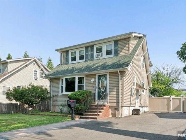 House for sale in Dumont, New Jersey