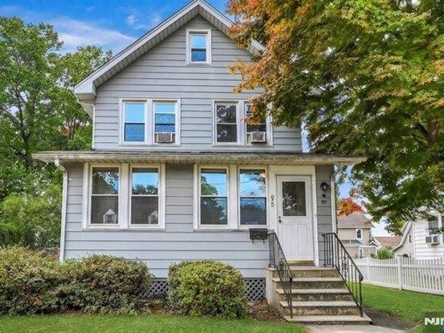 House for sale in Dumont, New Jersey