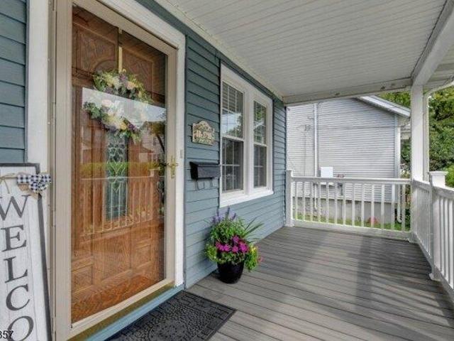 House for sale in Dumont, New Jersey