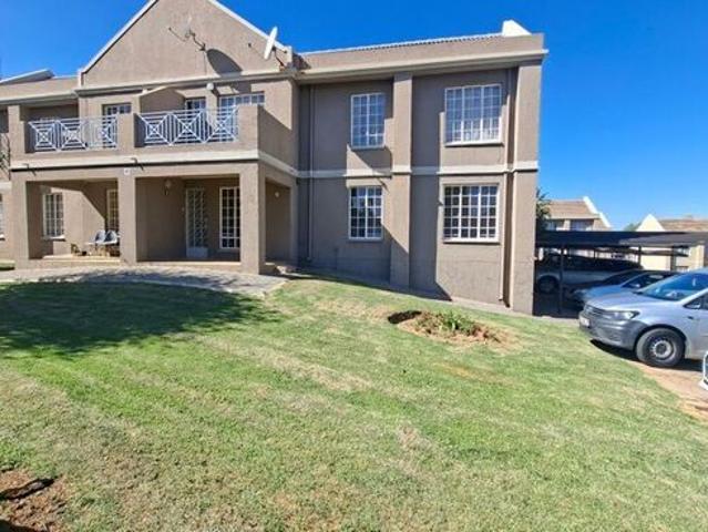 Apartment for rent in Erasmuskloof, Pretoria