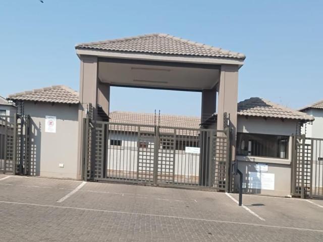 Apartment for rent in Waterkloof, Gauteng