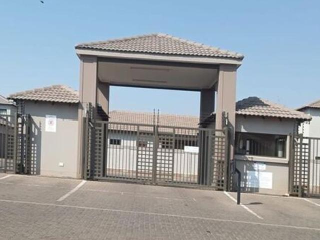 Apartment for rent in Waterkloof, Gauteng