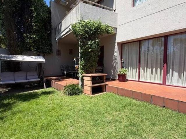 Apartment for rent in Woodmead, Sandton