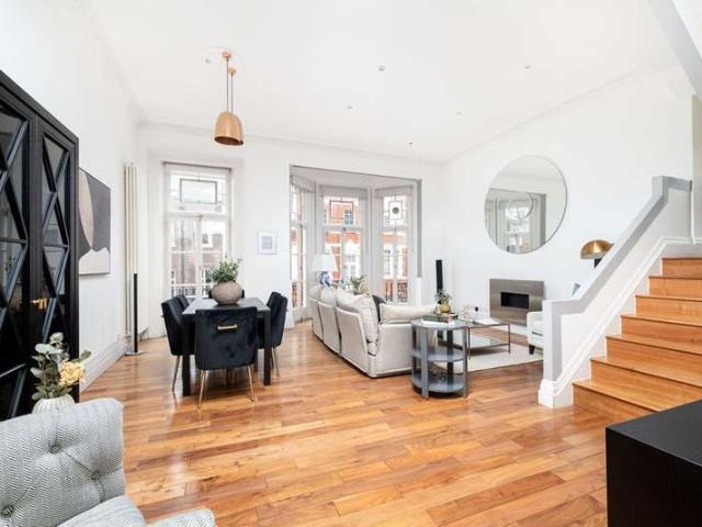 Apartment for sale in City of Westminster, Greater London