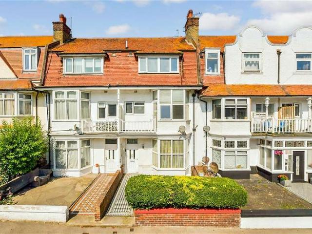 Apartment for sale in Cliftonville West, Acol