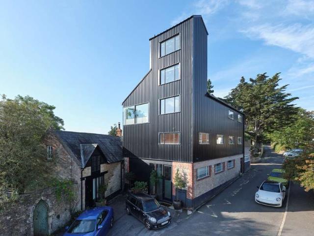 Apartment for sale in Bruton, Somerset