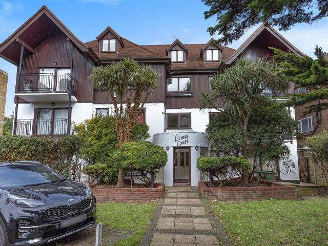 Apartment for rent in Brondesbury Park