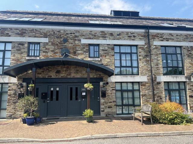 Flat for sale in Lostwithiel, Cornwall