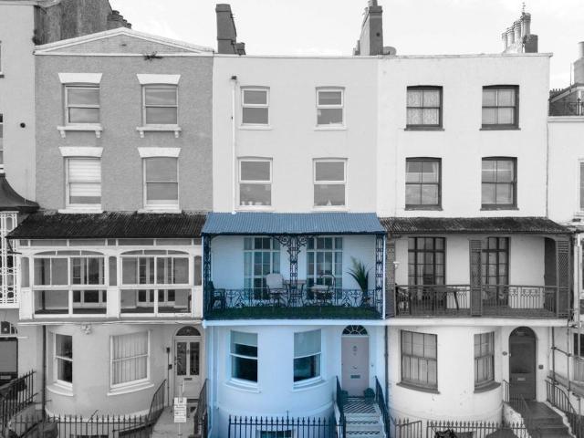 Flat for sale in West Cliff, Acol