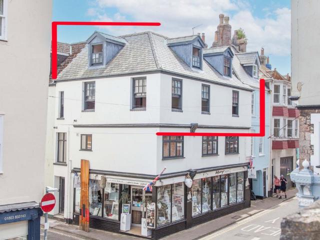 Flat for sale in Strode, Devon