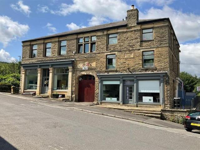 Flat for sale in Charlesworth, East Midlands