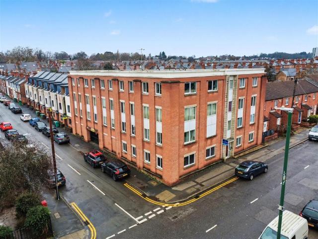 Flat for sale in Sherwood, Haddon