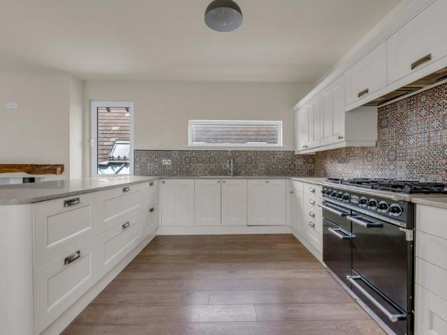 Flat for sale in Pinfold, Leicestershire