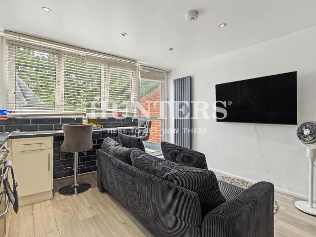 Flat for sale in Webheath Estate, Greater London