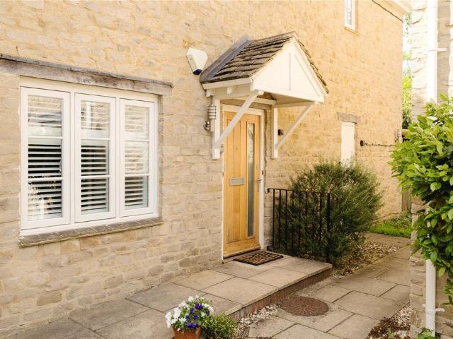 Flat for sale in Black Bourton, Oxfordshire