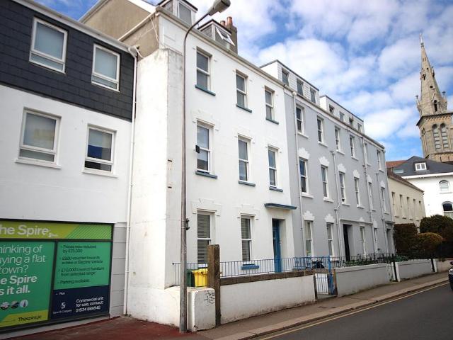 Flat for sale in St Helier, Greater London