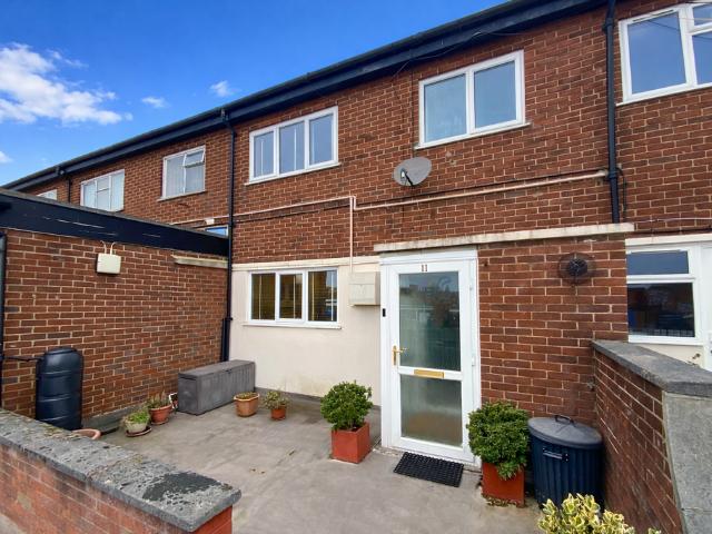 Flat for sale in Halesowen, West Midlands