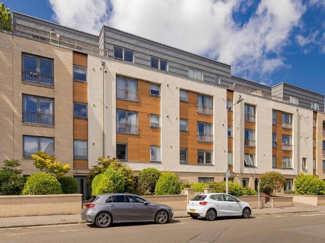 Flat for sale in Broughton, Scotland