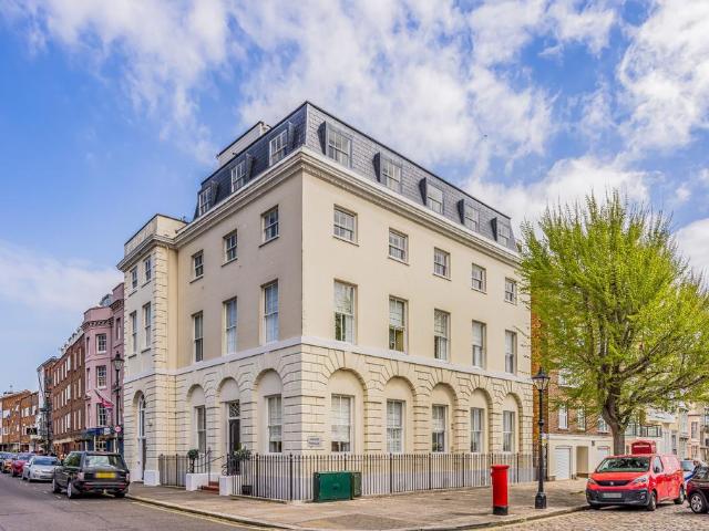 Flat for sale in Old Portsmouth, City Of Portsmouth