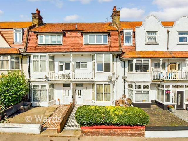 Flat for sale in Cliftonville West, Acol