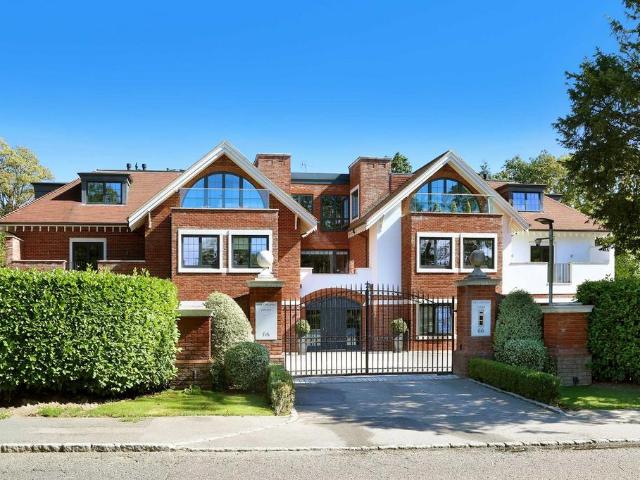 Flat for sale in Beaconsfield and Chepping Wye Community Board, Knotty Green