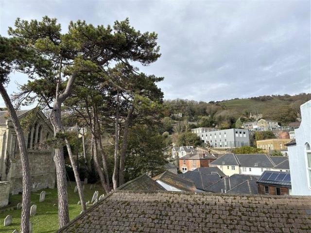 Flat for sale in Cowlease, Ventnor
