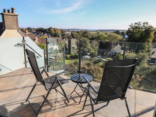 Flat for sale in Tenby, Wales