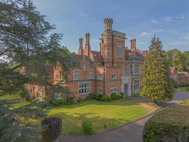 Flat for sale in Chadwick End, West Midlands