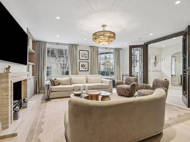 Flat for sale in Belgravia, Isle Of Man