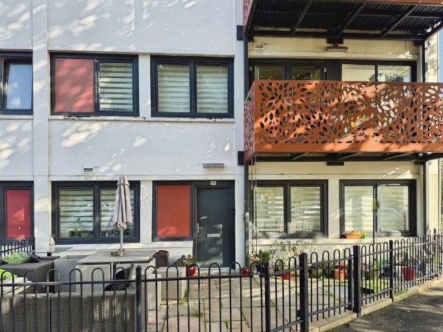 Flat for sale in High Wycombe Community Board, Loudwater