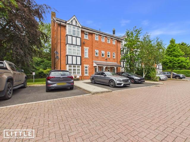 Flat for sale in Knowsley