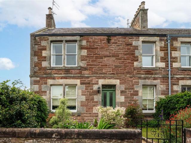 Flat for sale in Gullane, Scotland